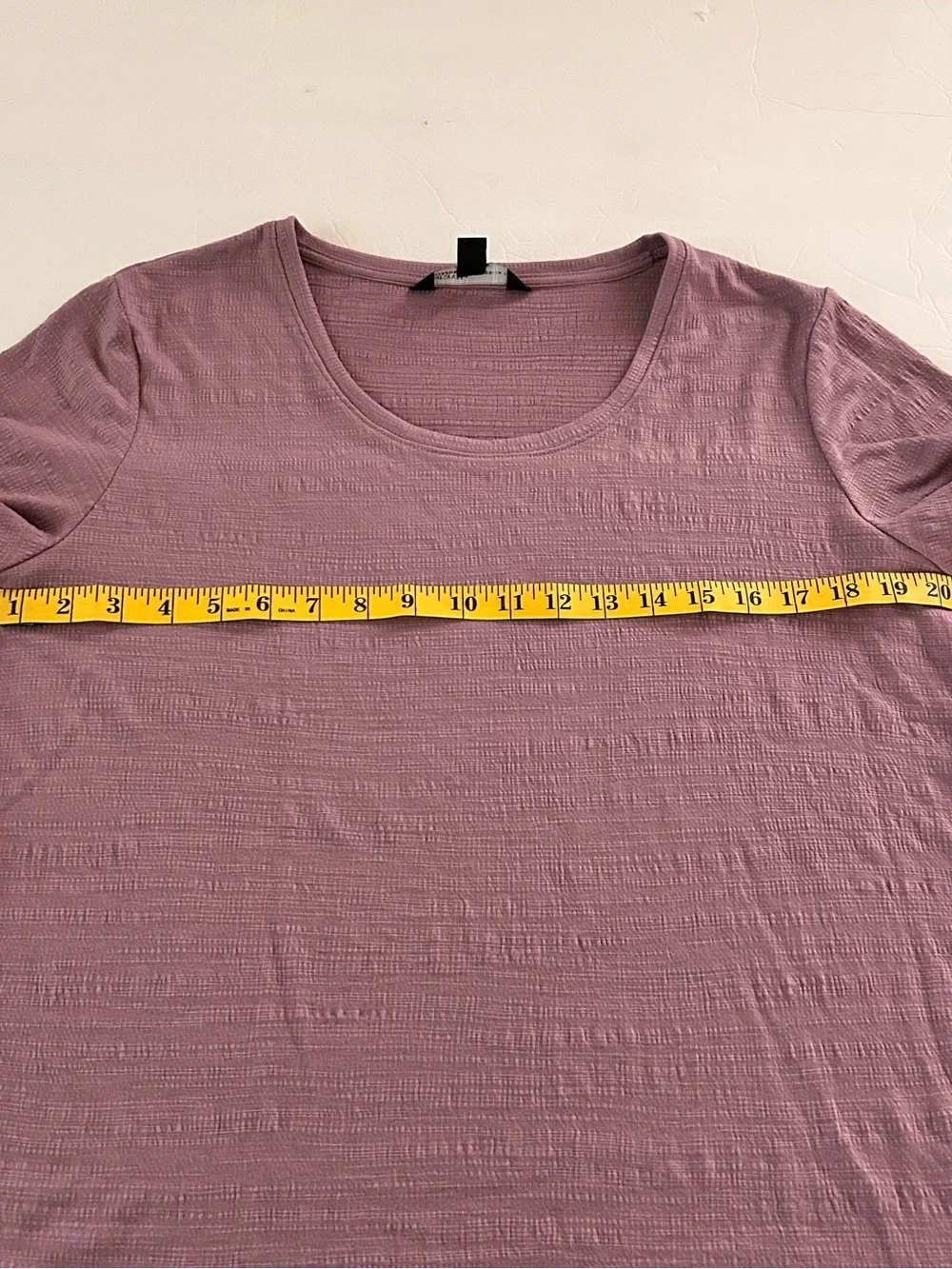 Simply Vera Vera Wang Short Sleeve Scoop Neck Top - Mauve size L - Picture 6 of 7
